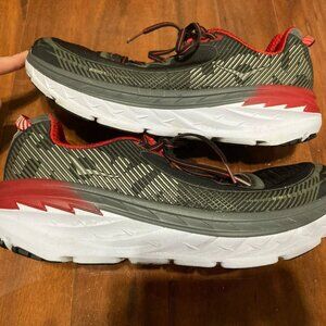 HOKA One One BONDI 5 WIDE SIZE 11 2E Mens black/red/white